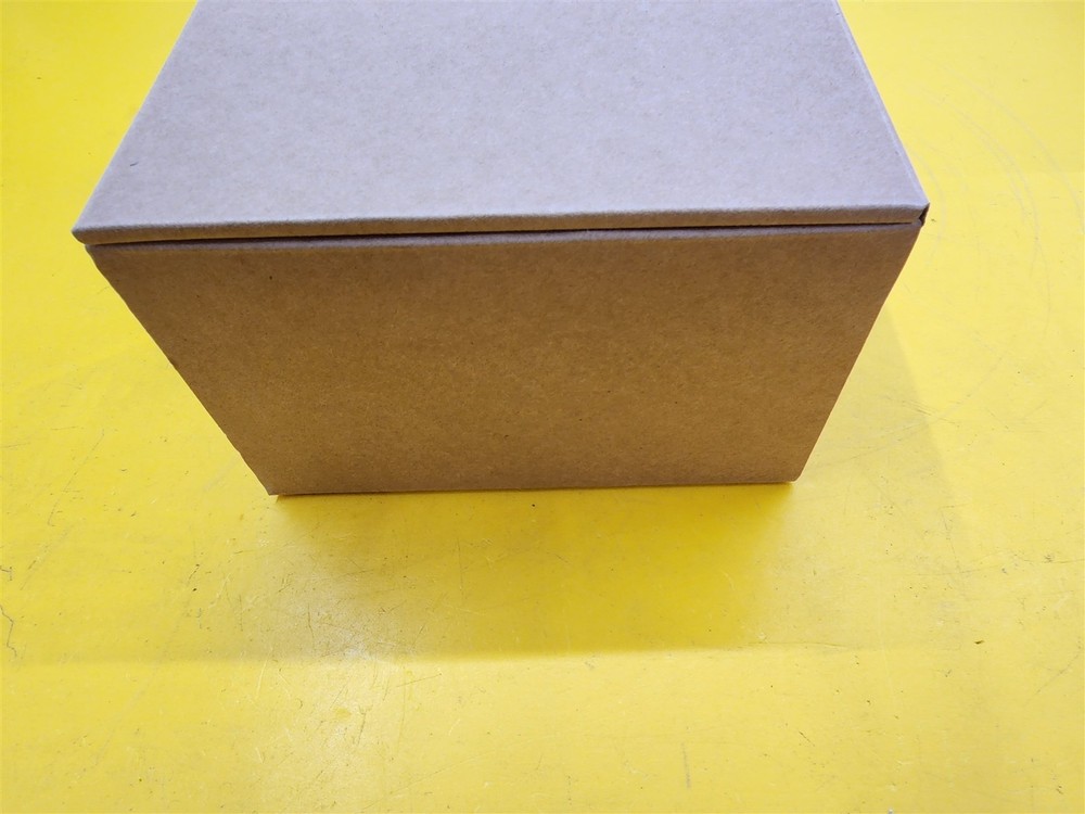 ⭐️⭐️⭐️⭐️⭐️ Oculus Quest 2 **OEM BOX ONLY** w Manuals