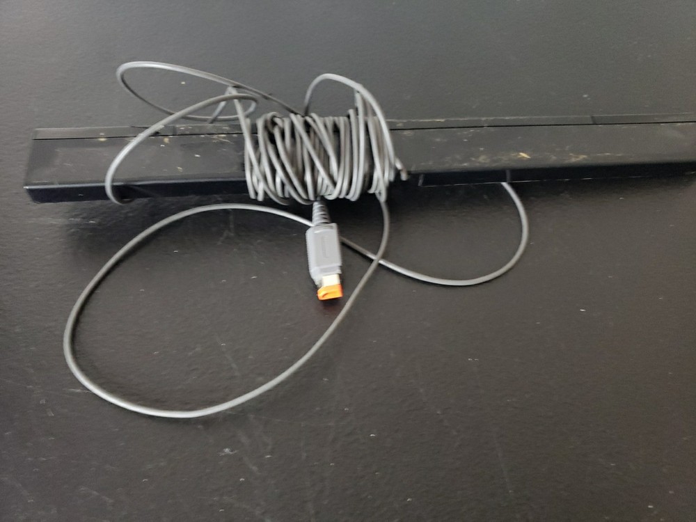 Nintendo Wii Sensor Bar, model RVL-014.