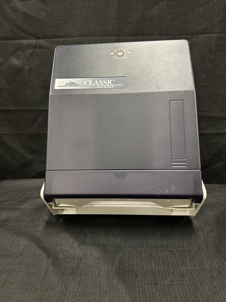 SAN JAMAR CLASSIC Paper Towel Dispenser No Lever Pull Folded Sheets Wall Mount