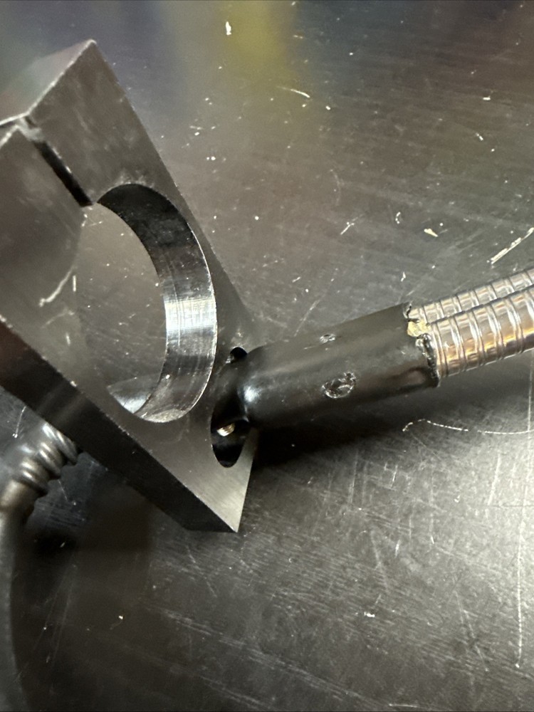Dual Gooseneck Fiber Optic Attachment for Microscope Illuminators Tested