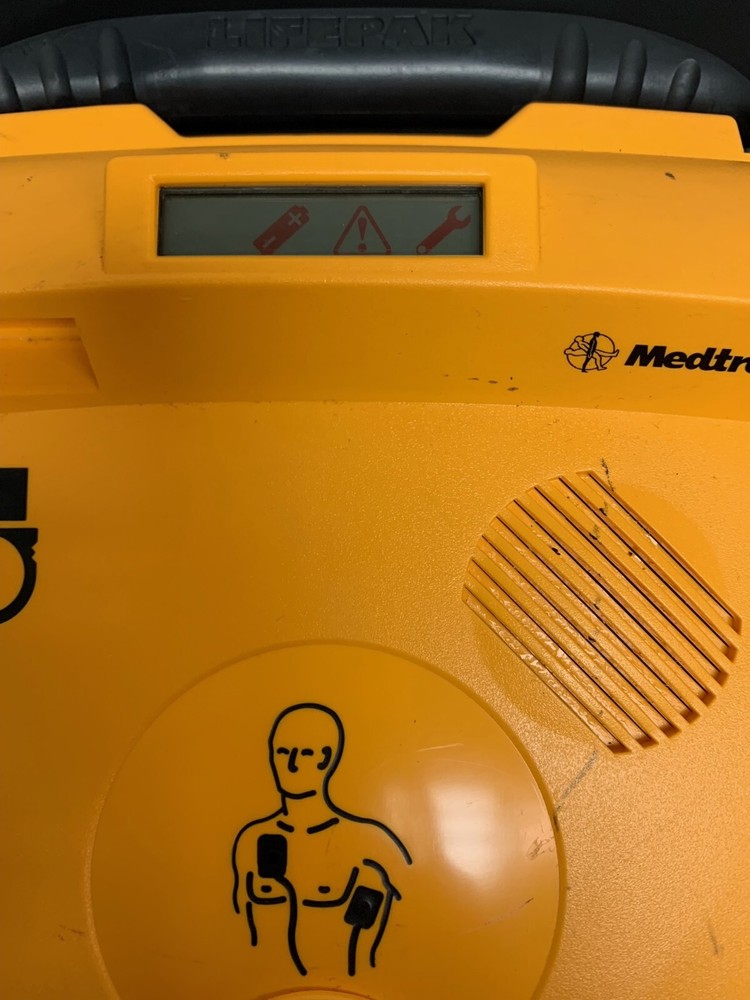 LIFEPAK CR PLUS