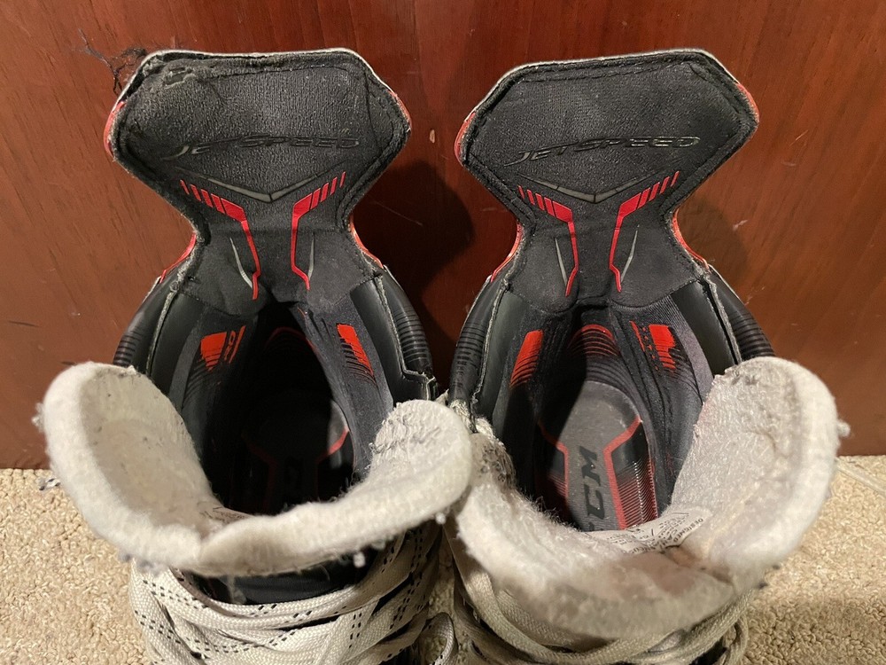 CCM FT390 HOCKEY SKATES SR SIZE 8