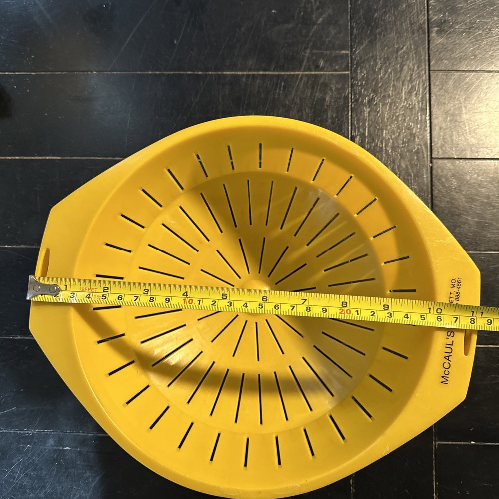 Vintage MCM Gold Plastic Strainer McCaul’s Kennett, MO