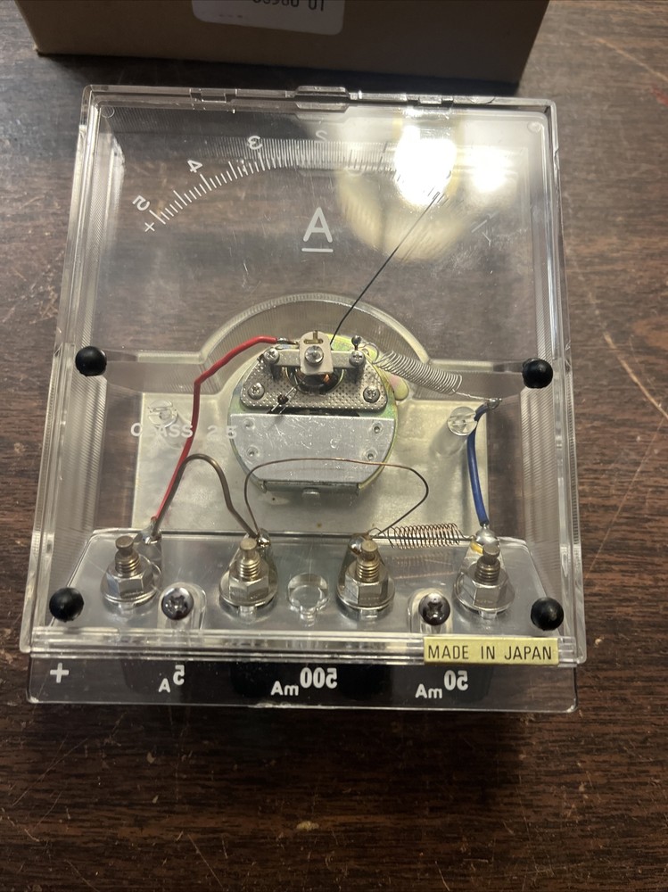 Uchida Class 2.5 DC Amperes Meter —Vintage