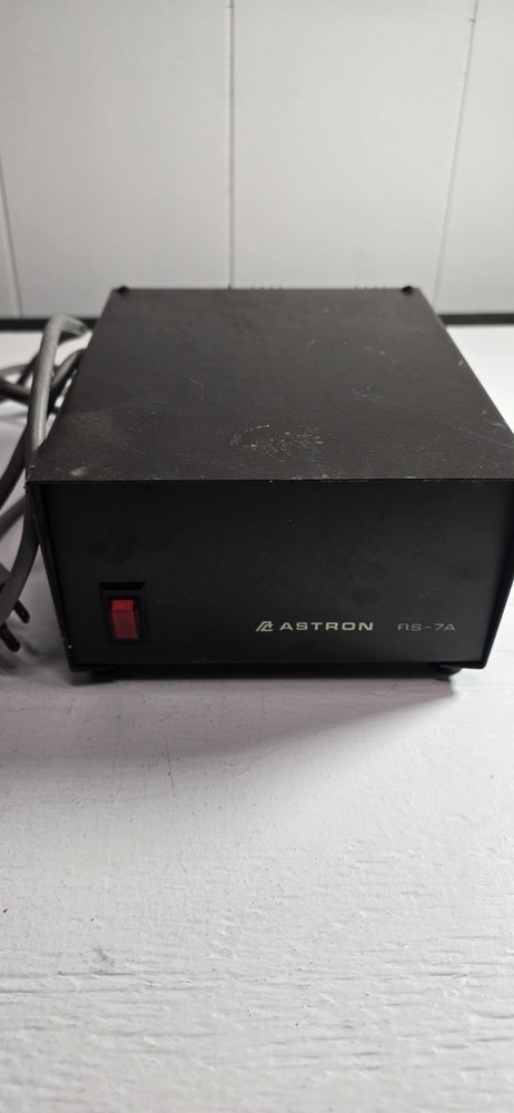 Astron RS-7A 13.8V DC Linear Power Supply 5A Continuous – Tested Working