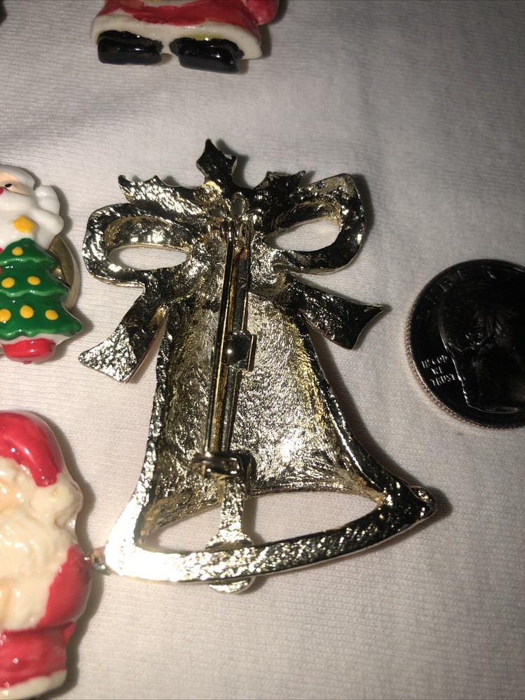 Christmas pin