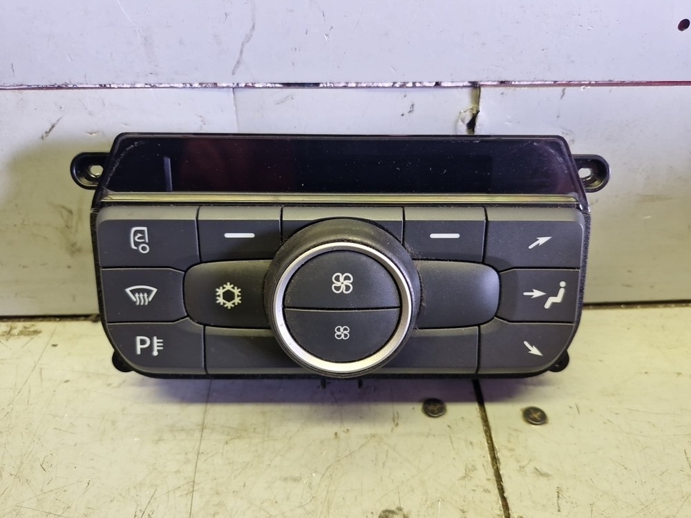 DAF XF 106 CLIMATE CONTROL PANEL 2136831