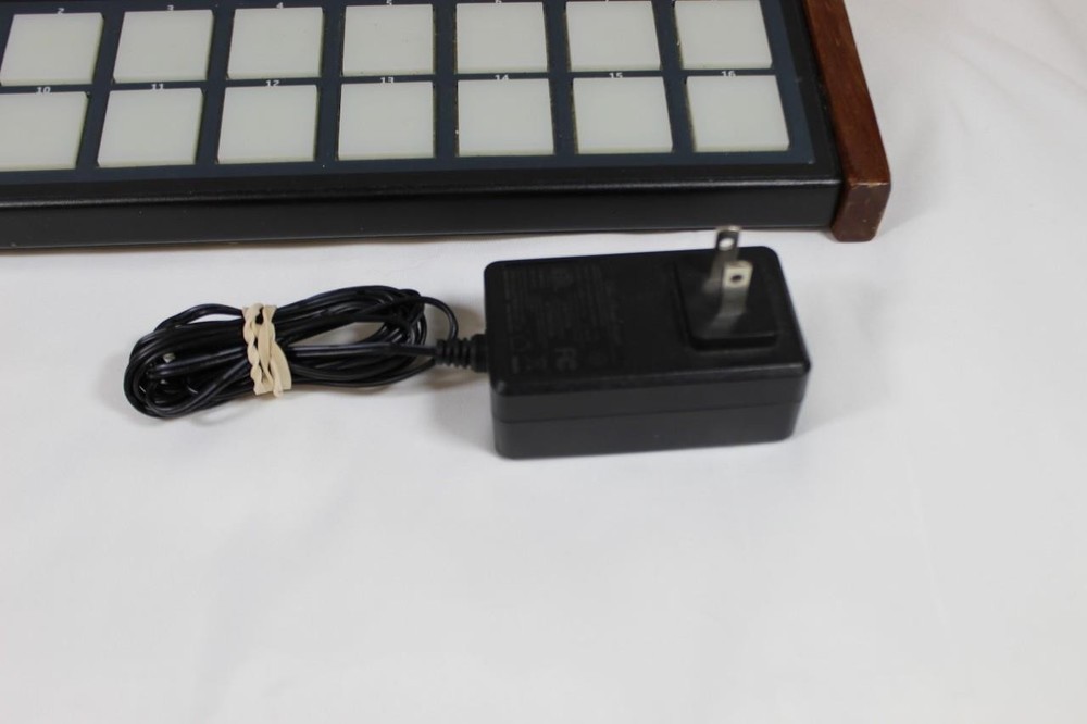 Sequential Dave Smith Instruments Tempest Analog Drum Machine, Roger Linn Design