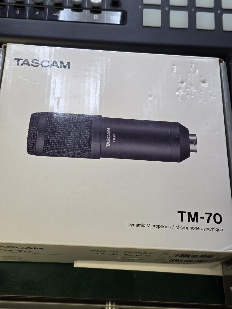 TASCAM MIXCAST 4 SET (EZ2006534)