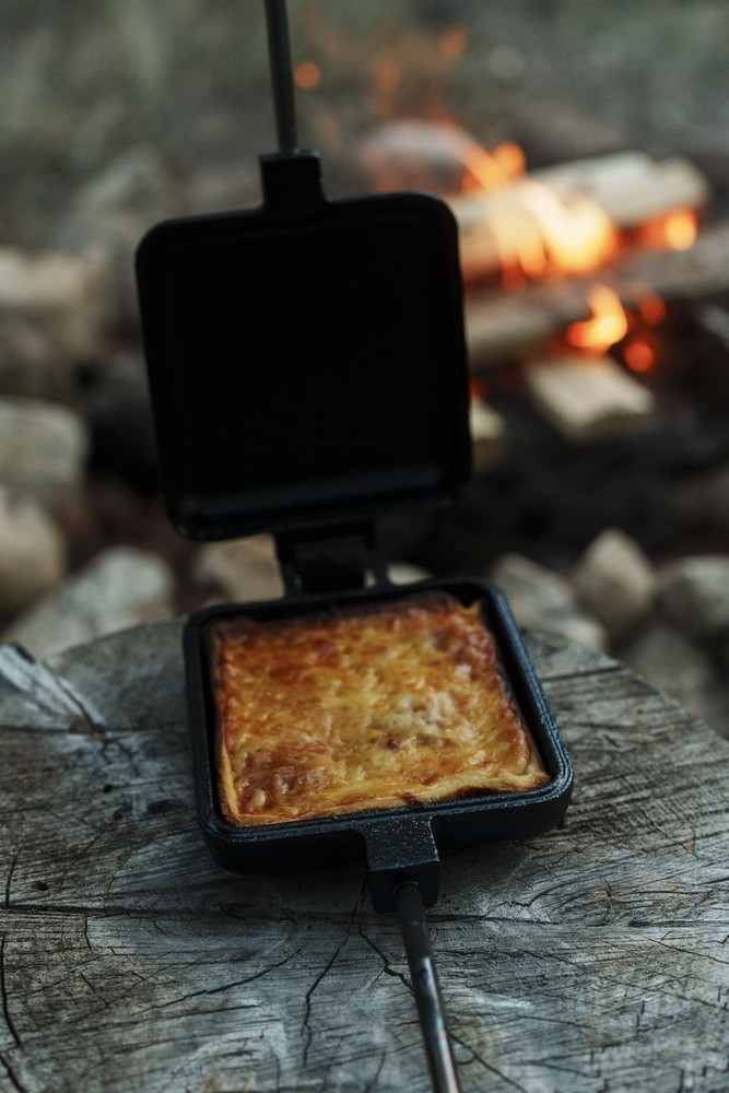 Stansport Cast Iron Square Pie Iron - Open Fire Cooker