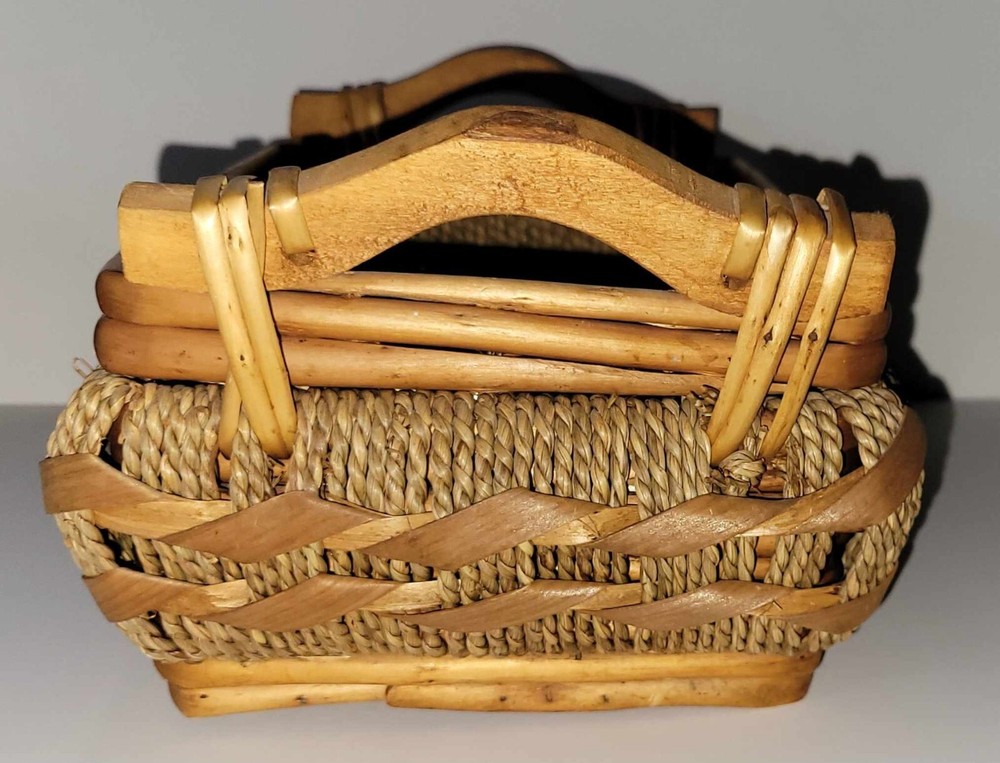 Vintage Nesting Bamboo/Wicker Woven Basket
