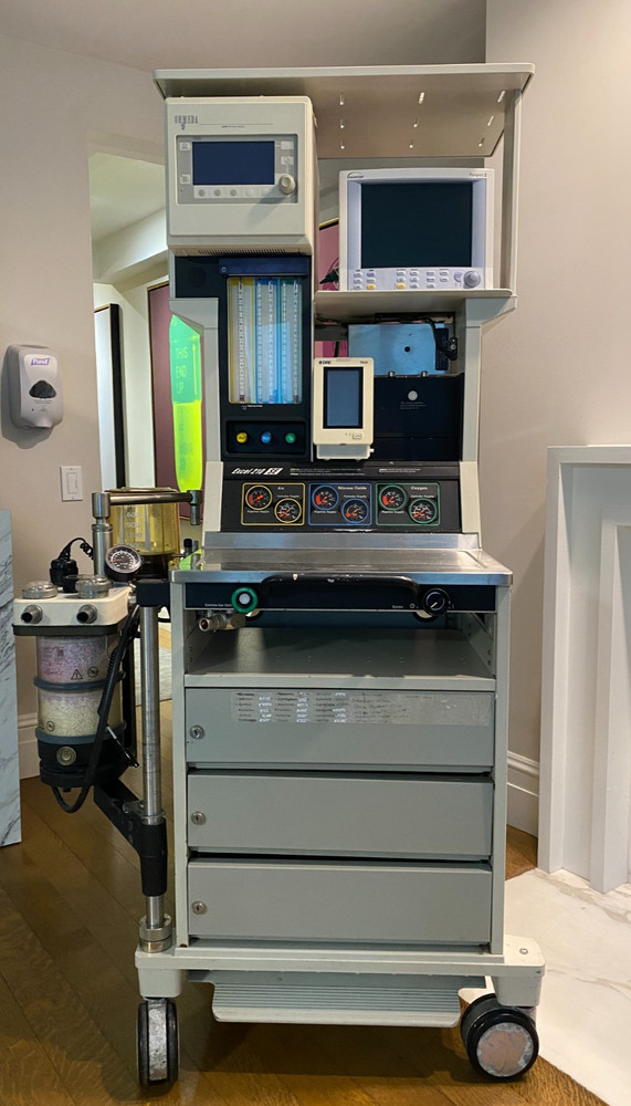 OHMEDA EXCEL 210 SE Anesthesia Machine