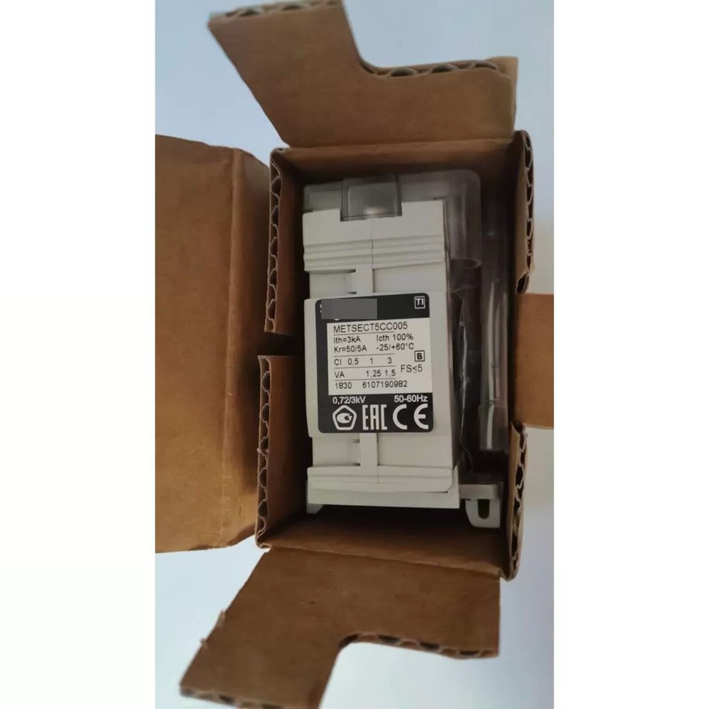 1 pcs New Schneider METSECT5CC005 current transformer Quality assurance