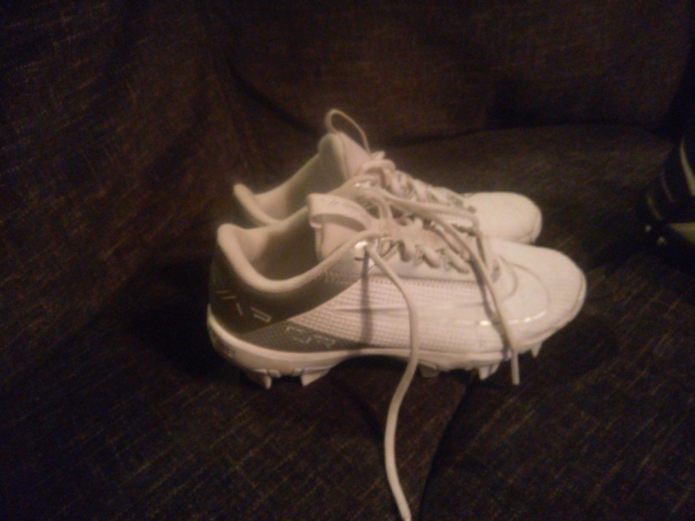 Used Football Cleats size 3y.