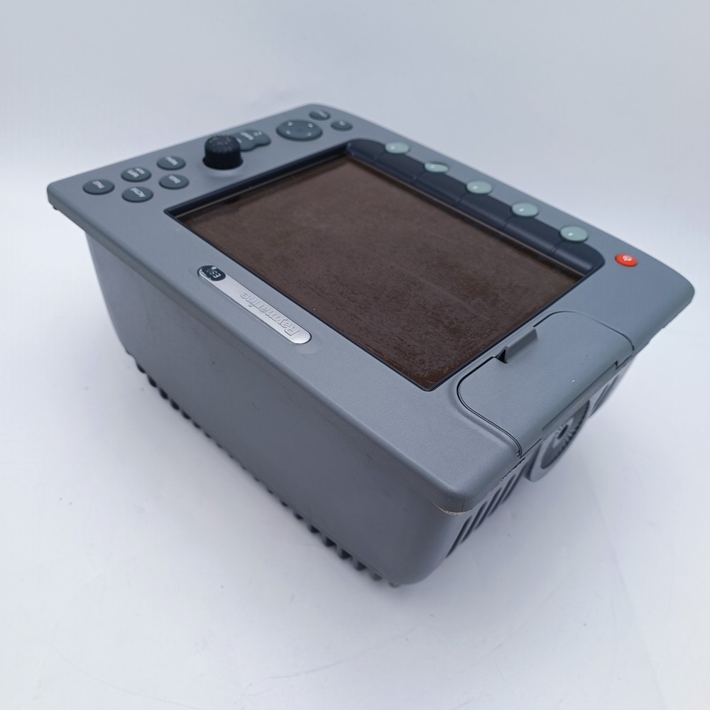 Raymarine E80 E02011 MFD Chartplotter Fishfinder Radar Sonar Classic Display