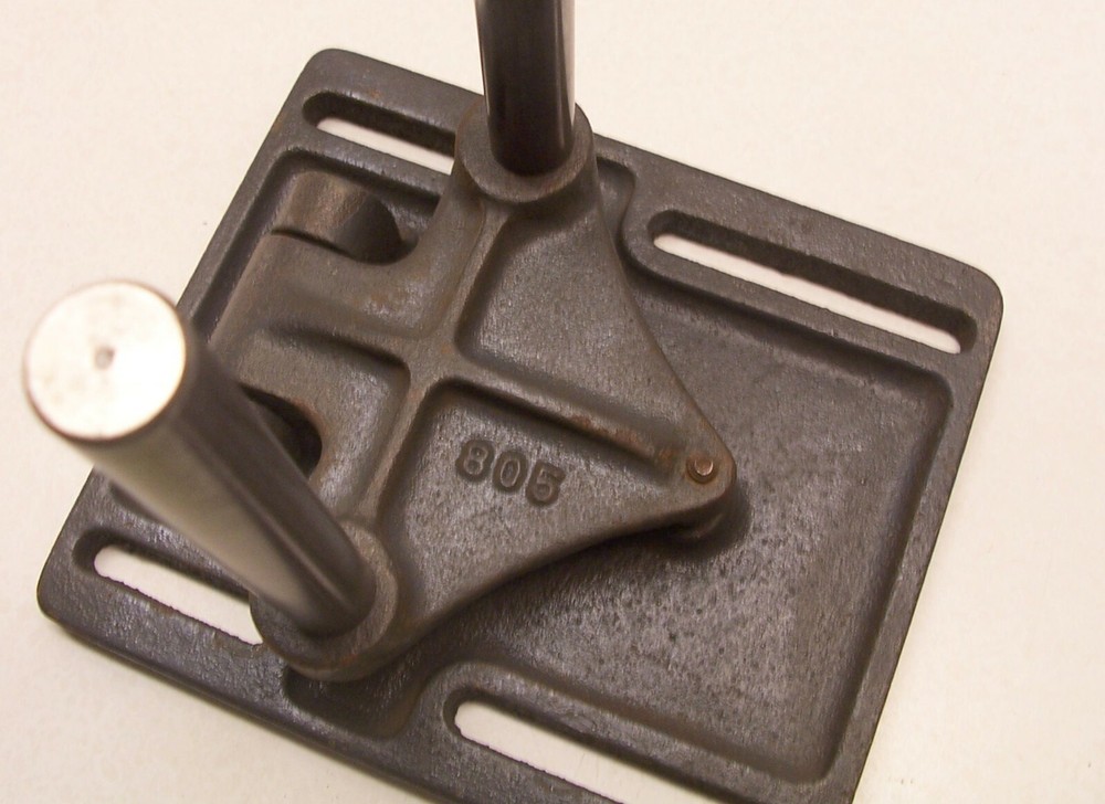 FAMCO DRILL PRESS MOTOR MOUNTING ASSEMBLY