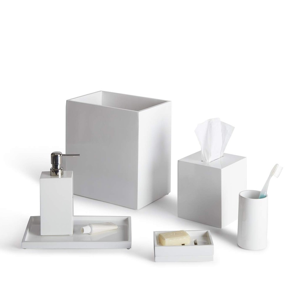 Lacquer Bath Tissue Box