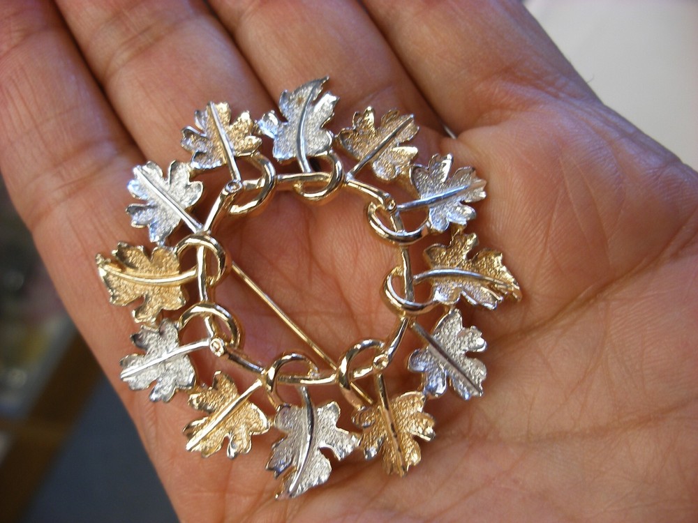Vintage Sarah Coventry Pin Brooch #A236