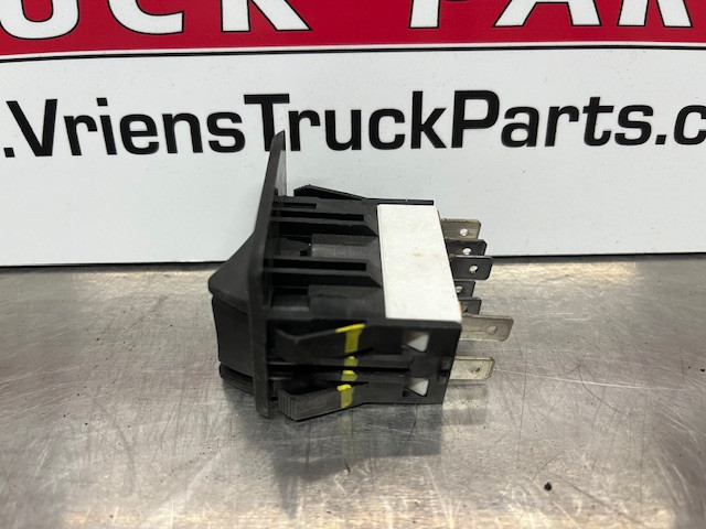 PETERBILT SWITCH-DUAL AXLE CROSS LOCK P27-1178-059