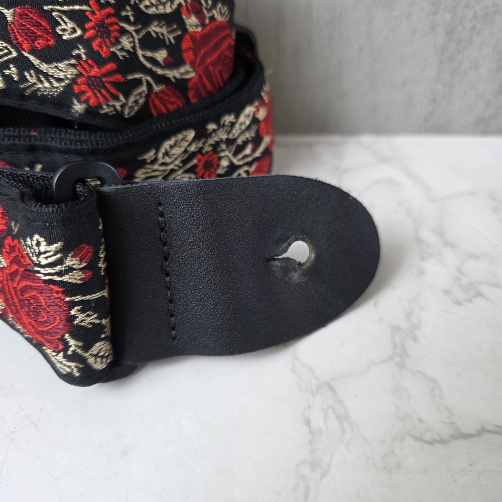 Perri's Leathers Red Roses Print Guitar Strap
