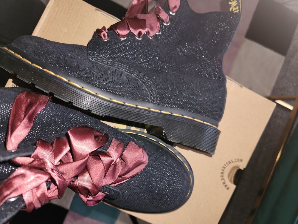 Dr. Martens 1460 Pascal Black Combat Boots Unisex Size 7