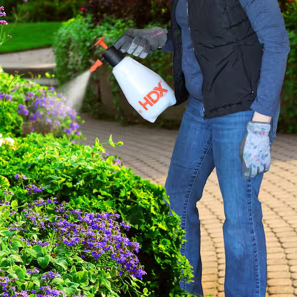 Multi-Purpose Handheld Pump Sprayer 56oz Indoor Plants Garden Project Small Lawn