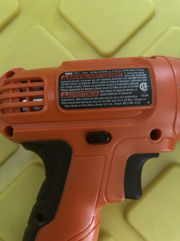 BLACK+DECKER 20V Max Cordless Drill/Driver LD120 w/ Battery Tested EUC