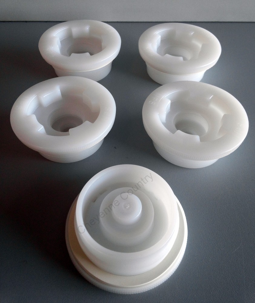 Poly Plug PPNPS Fine Thread Bung Cap 2" w/ 3/4" Knock Out Gasket Poly Drum Bung