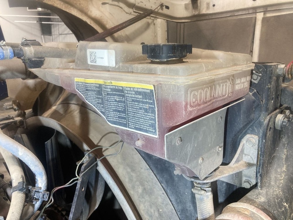 2008-2024 Peterbilt 389 Radiator Overflow Bottle - Used
