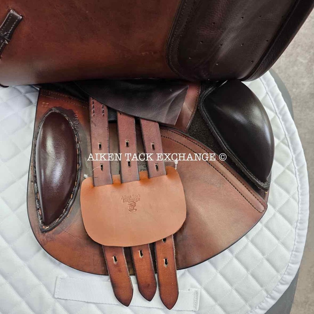 2017 County Innovation Jump Saddle, 17" Seat (Read Description)