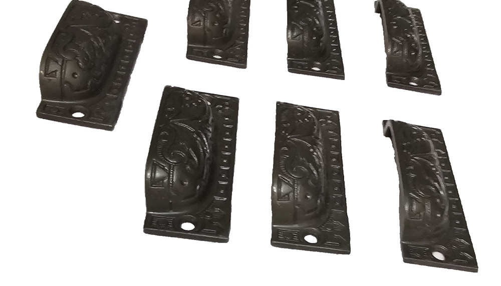 VICTORIAN IRON BIN DRAWER PULLS CABINET HARDWARE 7 ORIGINAL DECORATIVE HANDLES