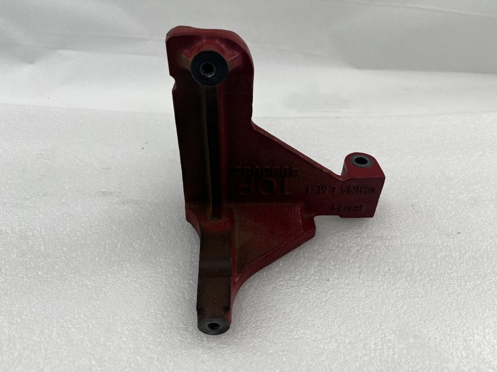 Cummins EGR Bracket 4993632