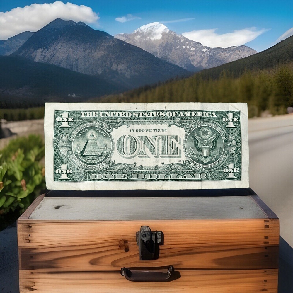 ONE DOLLAR BILL STAR NOTE WITH LOW RUN NUMBER 2017 SERIES