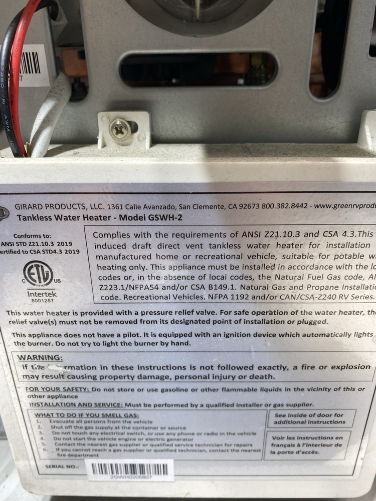 GIRARD 2GWHAM Tankless Water Heater For Parts Or Repair Only