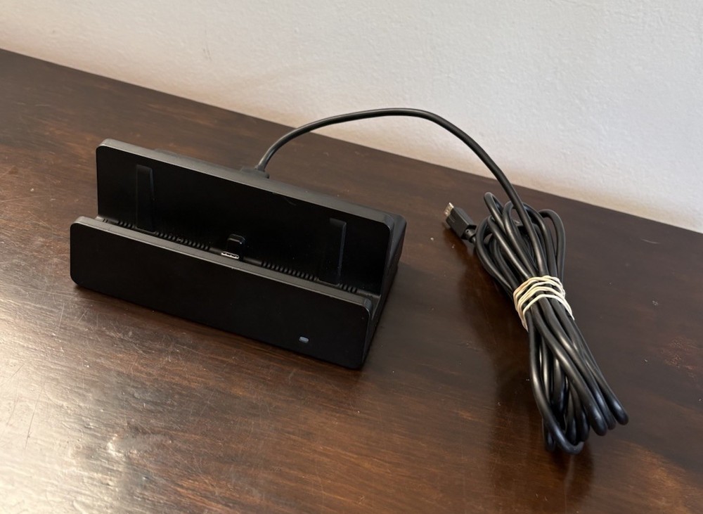 Rocketfish Dock for Nintendo Switch - Free Ship rf-nsdkhu