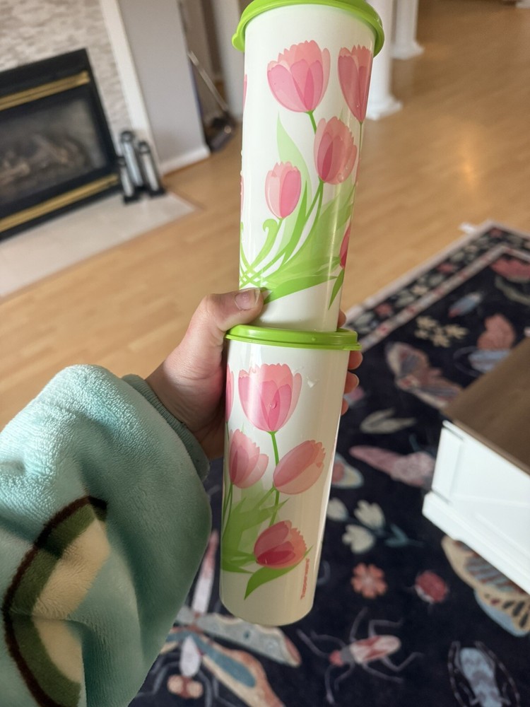 Tupperware Tulips Tumblers With Lids