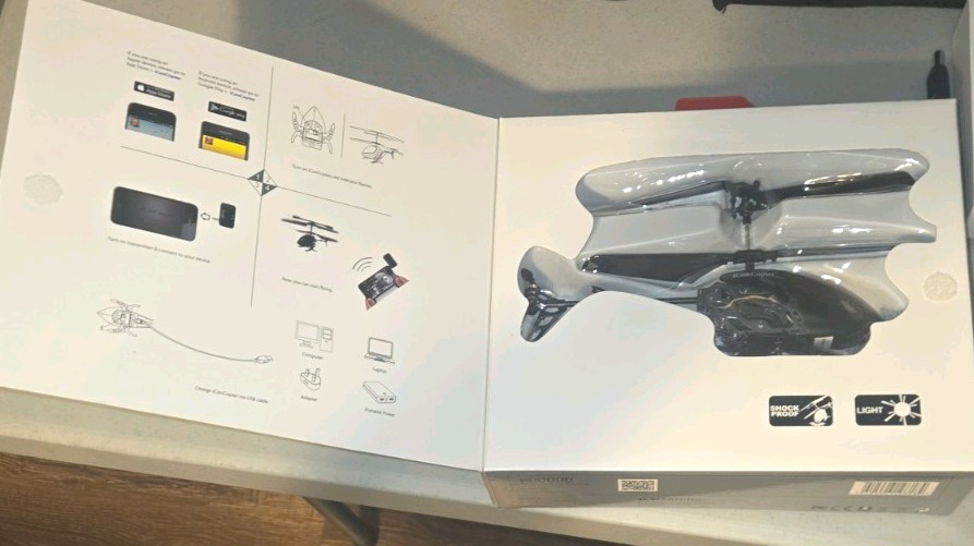 iConcopter Interactive R/C Helicopter Bluetooth smartphone great gift