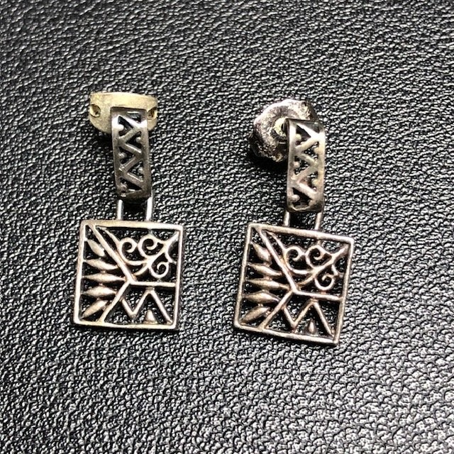 B3892 VTG Sterling Silver Openwork Dangle Earrings Square Drop Geometric Scroll