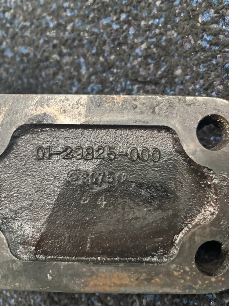 Mercedes Benz Engine Mount 01-29825-000