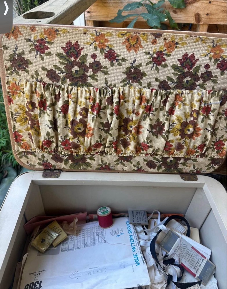 MID CENTURY MODERN SEWING BOX