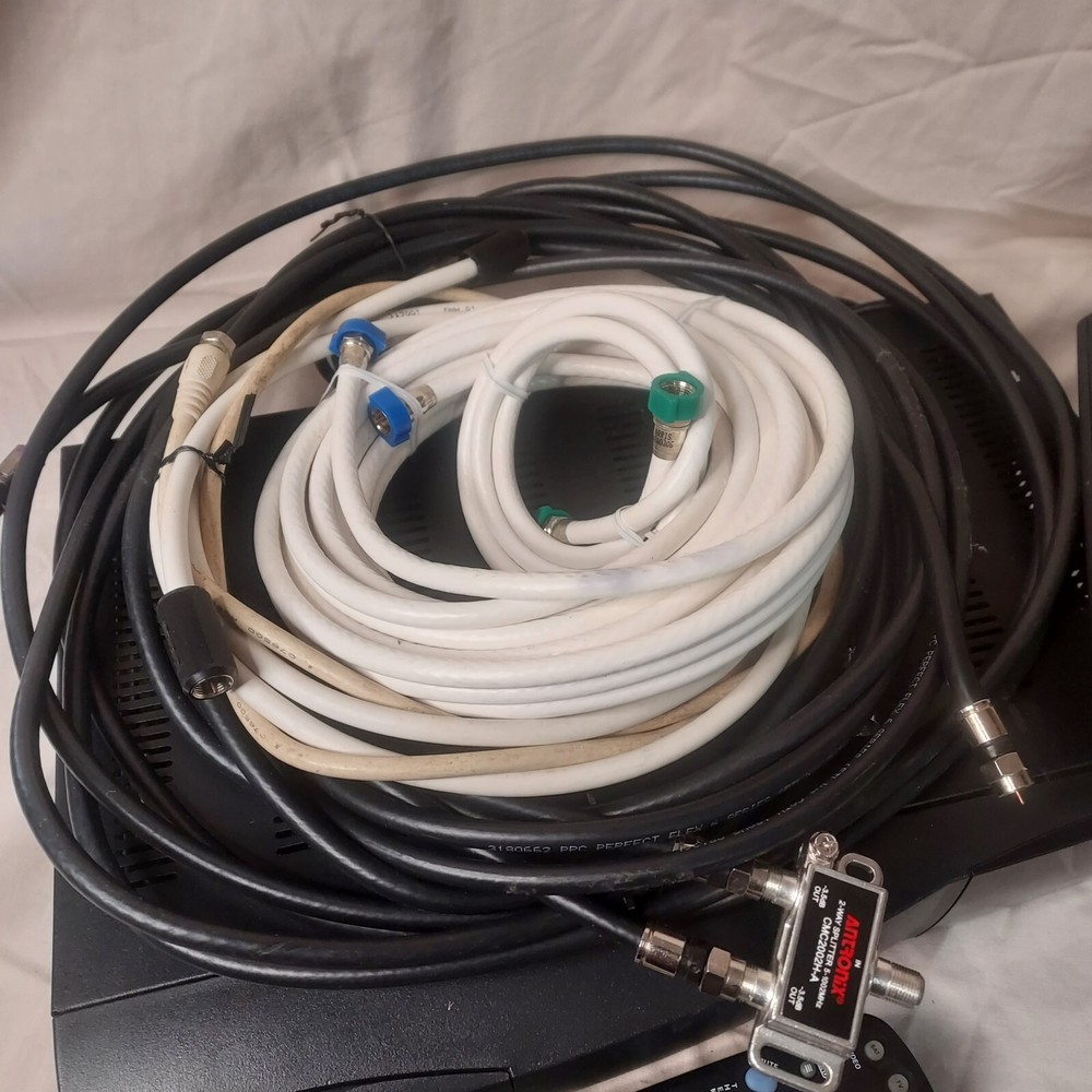 Satellite TV Receiver And Accessory Lot