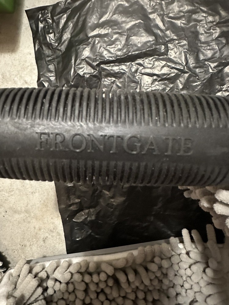 Frontgate REPLACEMENT DUSTER, SQUEEGEE, LIGHT BULB KIT **BUNDLE**