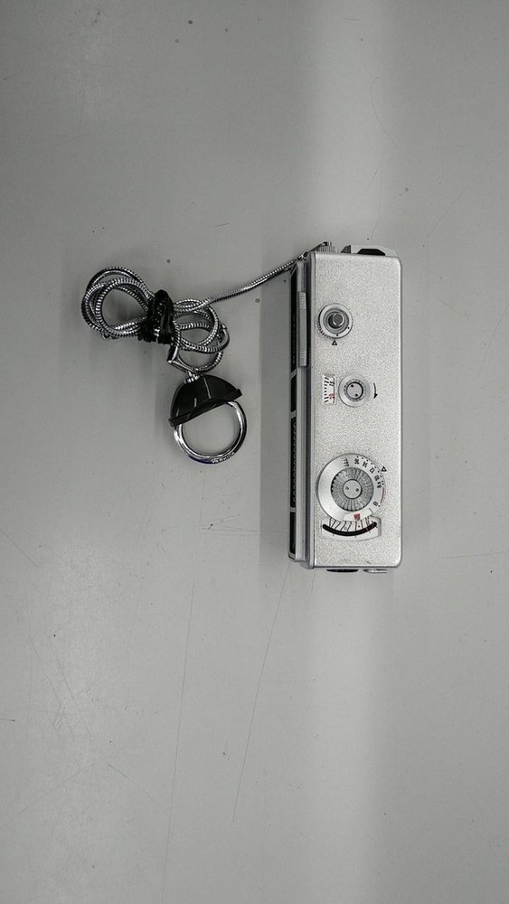 YASHICA ATORON film camera