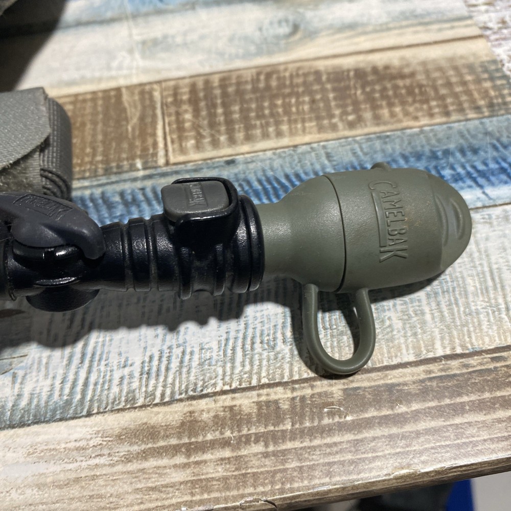 CAMELBAK Maximum Gear Lightweight Digital Camouflage Pack With Bladder