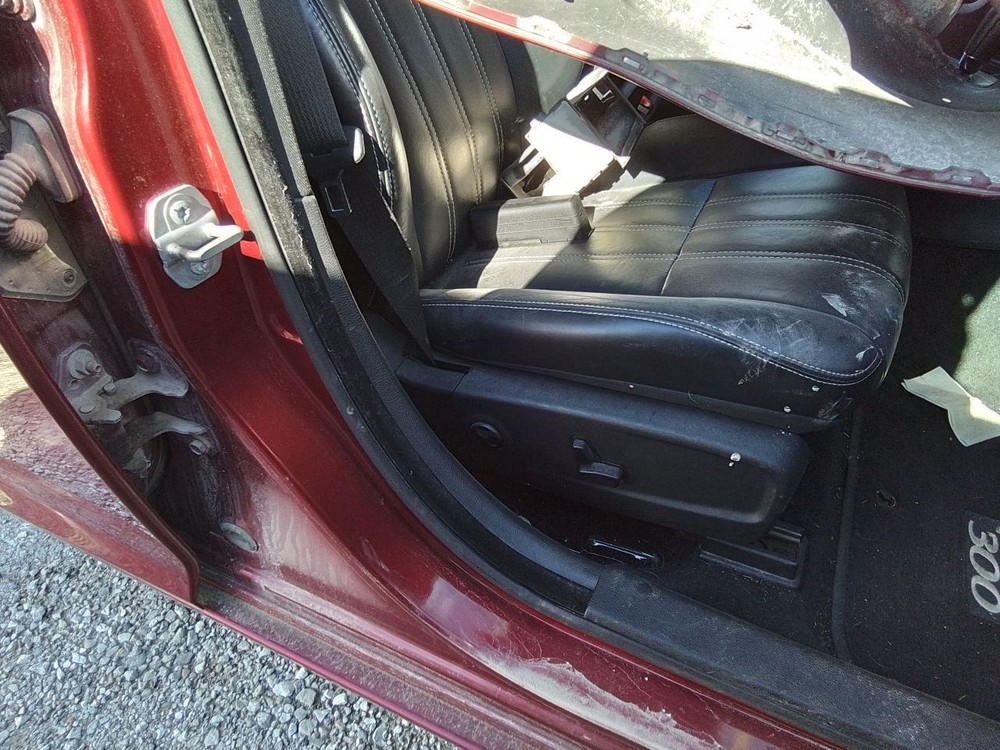 2011-2014 Chrysler 300 Dash 8.4" Display Screen