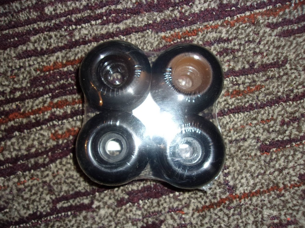 NOS 90s Darkstar skateboard wheels 55mm