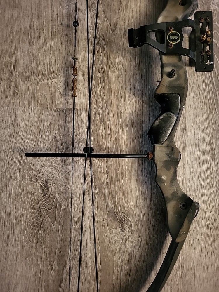 Beartooth Hunter Alpine Series Compound Bow