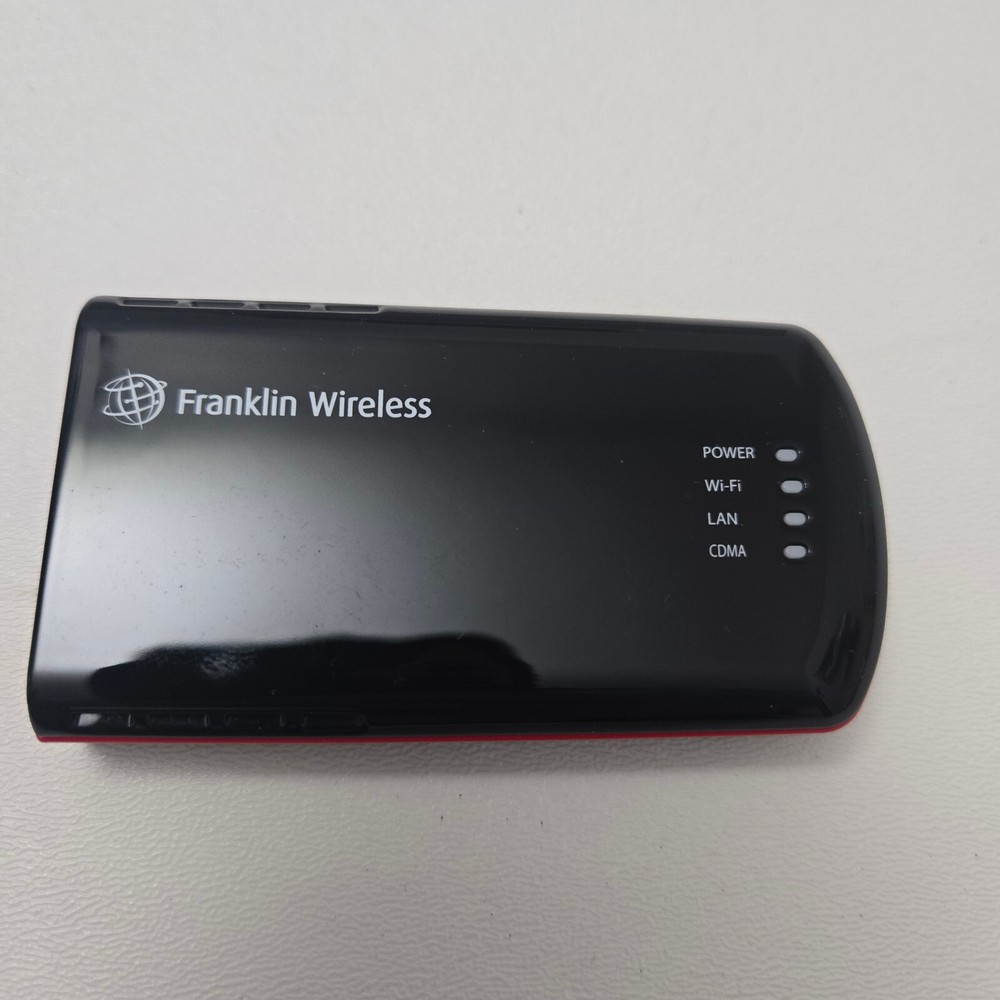 Franklin R526 - Mobile Wi-Fi Hotspot Modem - With Charge & Box Powers On