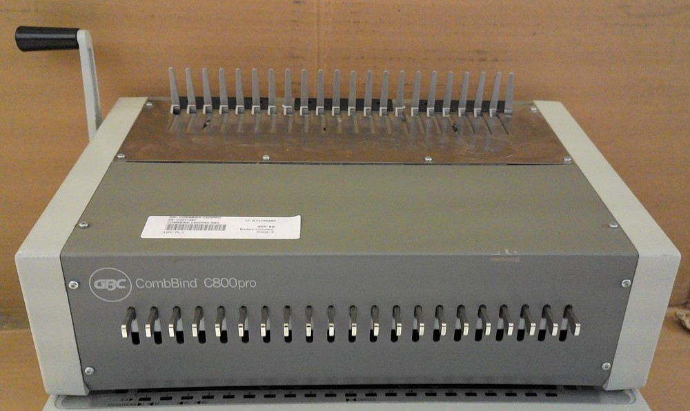 GBC COMBBIND C800PRO HEAVY- DUTY BINDING MACHINE
