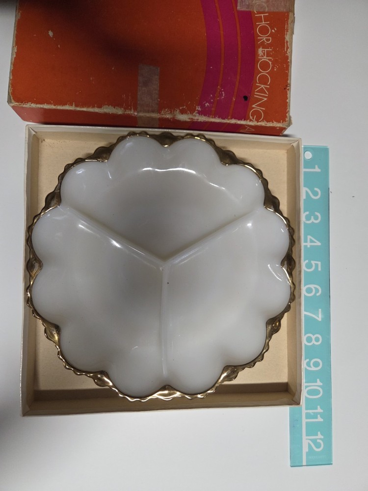 Anchor Hocking Divided Serving Dish 9in